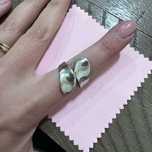 Silver Wave Ring Size 7